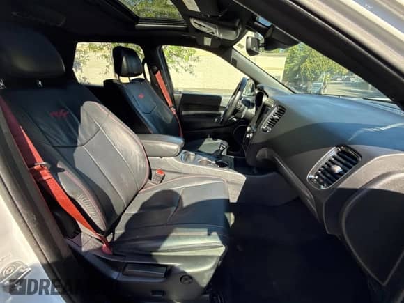 2019 Dodge Durango SRT с VIN 1C4SDJGJ0KC581440, выставлен на аукционе Copart как лот 64333995 с пробегом 40 069 миль миль и Списание • Salvage title. История ставок и продаж доступна на DreamBid. Изображение 5.