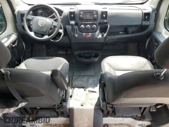 2018 Ram ProMaster Cargo z VIN 3C6TRVCG8JE113090, wystawiony jako Copart lot #62708845 z przebiegiem 121 133 mil mil oraz Czysty tytuł • Clean title. Historia ofert i sprzedaży dostępna na DreamBid. Obrazek 8.