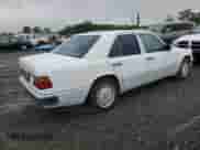 1990 Mercedes-Benz 300 z VIN WDBEB28D0LB224203, wystawiony jako Copart lot #56349565 z przebiegiem 239 773 mil mil oraz Czysty tytuł • Clean title. Historia ofert i sprzedaży dostępna na DreamBid. Obrazek 3.