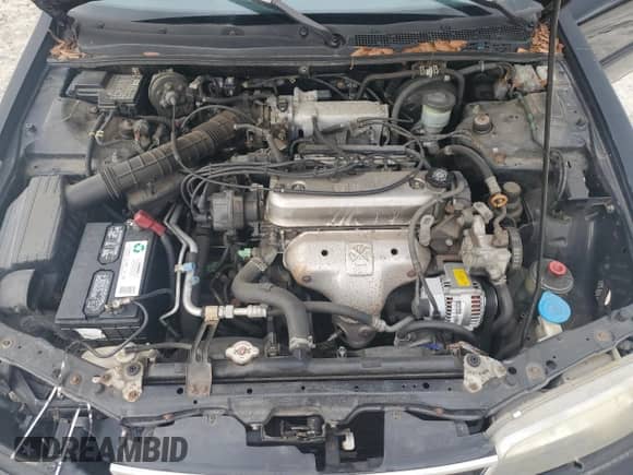 1997 Honda Accord LX with VIN 1HGCD5635VA031800, listed as a Copart auction lot 68043535 with 117,049 mi miles and Salvage title. Bid and sale history available at DreamBid. Image 11.