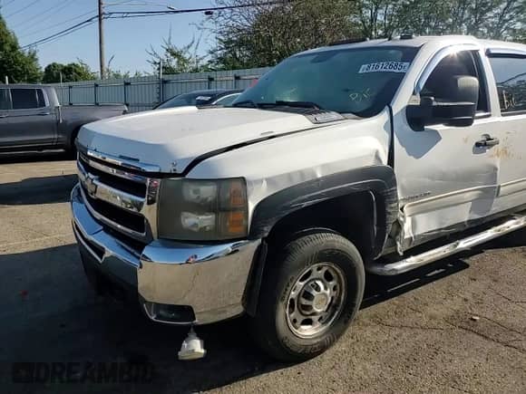 2009 Chevrolet Silverado 2500HD LT с VIN 1GCHK53K89F111770, выставлен на аукционе Copart как лот 81612685 с пробегом 258 772 миль миль и Списание • Salvage title. История ставок и продаж доступна на DreamBid. Изображение 13.