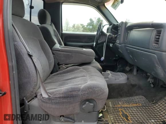 1999 Chevrolet Silverado 1500 LT with VIN 1GCEK14TXXE222892, listed as a Copart auction lot 51213865 with 215,236 mi miles and Salvage title. Bid and sale history available at DreamBid. Image 10.