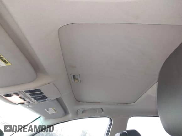 2010 BMW 5 Series 535i с VIN WBANW1C59AC166323, выставлен на аукционе IAAI как лот 42524653 с пробегом Не указан миль и . История ставок и продаж доступна на DreamBid. Изображение 15.