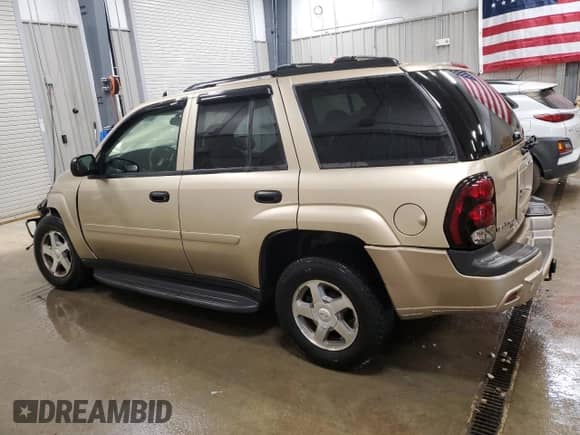 2006 Chevrolet TrailBlazer LS с VIN 1GNDT13S562196727, выставлен на аукционе Copart как лот 62091735 с пробегом Не указан миль и Чистый • Clean title. История ставок и продаж доступна на DreamBid. Изображение 2.