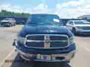 2017 Ram 1500 Big Horn z VIN 1C6RR7LG8HS584105, wystawiony jako IAAI lot #42557105 z przebiegiem 200 456 mil mil oraz . Historia ofert i sprzedaży dostępna na DreamBid. Obrazek 12.