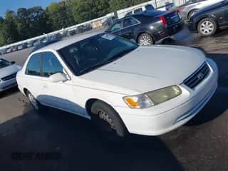 2000 Toyota Camry CE z VIN 4T1BG22K1YU756645, wystawiony jako IAAI lot #43369934 z przebiegiem 204 013 mil mil oraz . Historia ofert i sprzedaży dostępna na DreamBid. Obrazek 1.