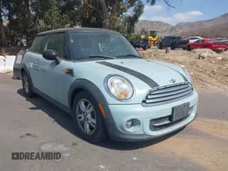 2013 MINI Hardtop с VIN WMWSU3C53DT691290, выставлен на аукционе IAAI как лот 43208761 с пробегом 105 998 миль миль и . История ставок и продаж доступна на DreamBid. Изображение 1.