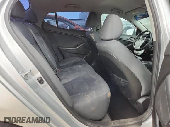 2015 Kia Optima LX z VIN 5XXGM4A75FG515363, wystawiony jako Copart lot #71935235 z przebiegiem Nie podano mil oraz Szkoda całkowita • Salvage title. Historia ofert i sprzedaży dostępna na DreamBid. Obrazek 10.