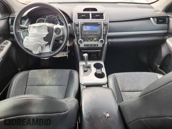 2014 Toyota Camry L с VIN 4T1BF1FK5EU804344, выставлен на аукционе Copart как лот 71282095 с пробегом 247 619 миль миль и Списание • Salvage title. История ставок и продаж доступна на DreamBid. Изображение 8.