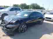 2025 Hyundai Elantra SEL Sport z VIN KMHLM4DG8SU013523, wystawiony jako IAAI lot #43188866 z przebiegiem 7 810 mil mil oraz . Historia ofert i sprzedaży dostępna na DreamBid. Obrazek 17.