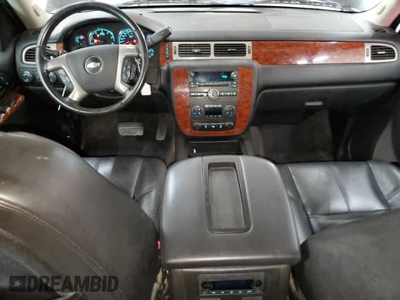 2013 Chevrolet Avalanche LT с VIN 3GNTKFE70DG150568, выставлен на аукционе Copart как лот 80322825 с пробегом 132 055 миль миль и Списание • Salvage title. История ставок и продаж доступна на DreamBid. Изображение 8.