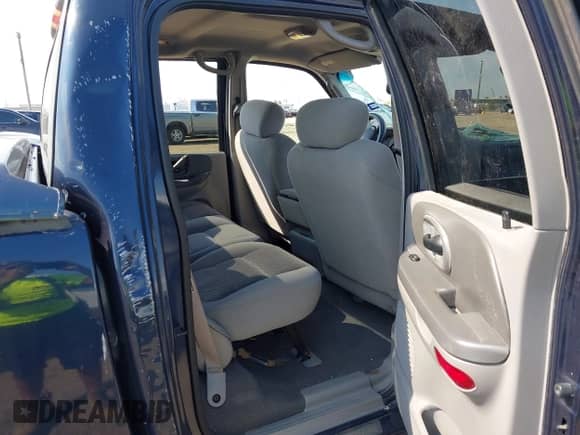 2003 Ford F-150 XLT z VIN 1FTRW07663KD61130, wystawiony jako IAAI lot #43331769 z przebiegiem 161 343 mil mil oraz . Historia ofert i sprzedaży dostępna na DreamBid. Obrazek 8.