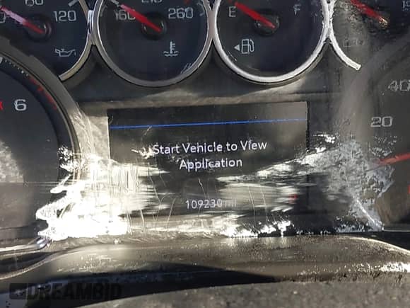 2020 Chevrolet Silverado 1500 LT z VIN 3GCPYDEKXLG253223, wystawiony jako IAAI lot #43412980 z przebiegiem 109 230 mil mil oraz . Historia ofert i sprzedaży dostępna na DreamBid. Obrazek 7.