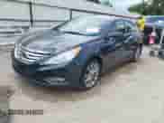 2013 Hyundai Sonata Limited с VIN 5NPEC4AC1DH593051, выставлен на аукционе IAAI как лот 43364603 с пробегом 135 632 миль миль и . История ставок и продаж доступна на DreamBid. Изображение 2.