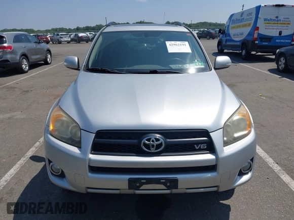 2010 Toyota RAV4 Sport with VIN JTMRK4DV9A5094690, listed as a IAAI auction lot 42962191 with 241,190 mi miles and . Bid and sale history available at DreamBid. Image 12.