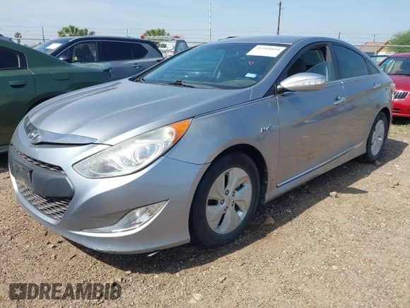 2015 Hyundai Sonata Limited with VIN KMHEC4A49FA123879, listed as a IAAI auction lot 41918894 with Not provided miles and . Bid and sale history available at DreamBid. Image 2.