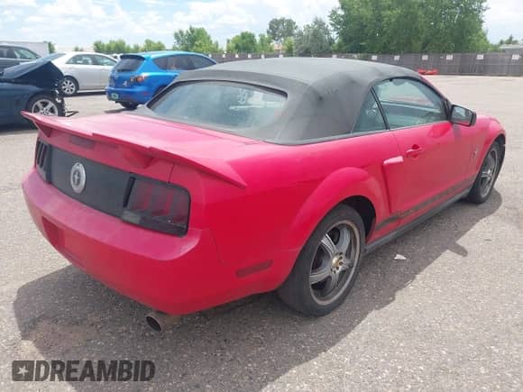 2006 Ford Mustang Standard с VIN 1ZVFT84N865241237, выставлен на аукционе IAAI как лот 42682629 с пробегом 218 861 миль миль и . История ставок и продаж доступна на DreamBid. Изображение 4.