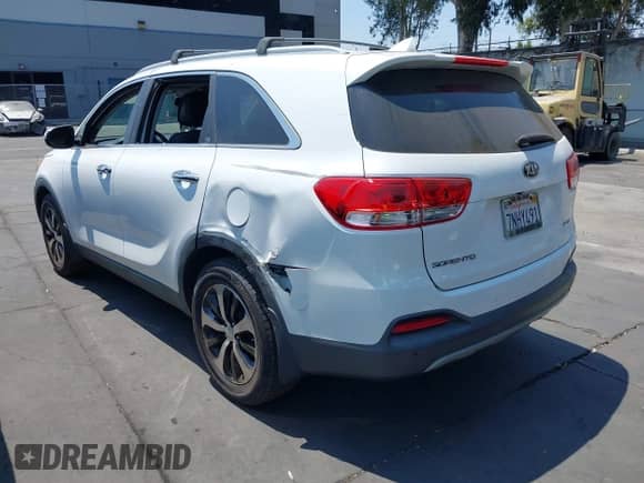 2016 Kia Sorento EX with VIN 5XYPH4A56GG106899, listed as a IAAI auction lot 42909390 with 119,326 mi miles and . Bid and sale history available at DreamBid. Image 3.