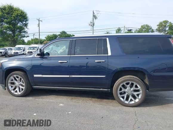 2017 Cadillac Escalade ESV Premium Luxury с VIN 1GYS4JKJ4HR247094, выставлен на аукционе IAAI как лот 42475908 с пробегом 116 610 миль миль и . История ставок и продаж доступна на DreamBid. Изображение 14.