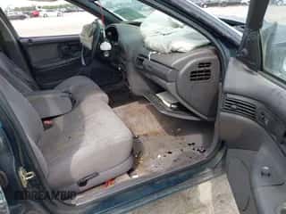 1994 Dodge Intrepid z VIN 1B3HD46T7RF309072, wystawiony jako IAAI lot #42732044 z przebiegiem 141 473 mil mil oraz . Historia ofert i sprzedaży dostępna na DreamBid. Obrazek 5.