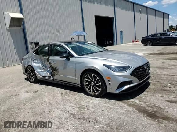 2020 Hyundai Sonata SEL Plus с VIN 5NPEJ4J27LH006511, выставлен на аукционе Copart как лот 61436445 с пробегом 14 860 миль миль и На запчасти • Non repairable. История ставок и продаж доступна на DreamBid. Изображение 13.