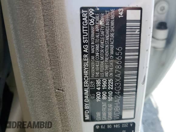 1999 Mercedes-Benz C 230/260/280/320 z VIN WDBHA24G3XA786656, wystawiony jako Copart lot #56043675 z przebiegiem Nie podano mil oraz Szkoda całkowita • Salvage title. Historia ofert i sprzedaży dostępna na DreamBid. Obrazek 12.