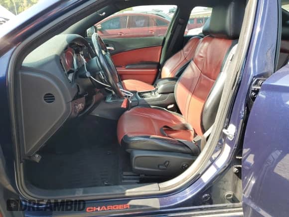 2016 Dodge Charger Road/Track with VIN 2C3CDXCT2GH133188, listed as a Copart auction lot 81227975 with 161,148 mi miles and Salvage title. Bid and sale history available at DreamBid. Image 7.