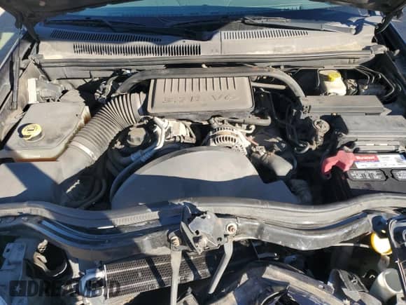 2006 Jeep Grand Cherokee Laredo z VIN 1J4GS48K06C155414, wystawiony jako Copart lot #82434585 z przebiegiem 92 053 mil mil oraz Szkoda całkowita • Salvage title. Historia ofert i sprzedaży dostępna na DreamBid. Obrazek 12.