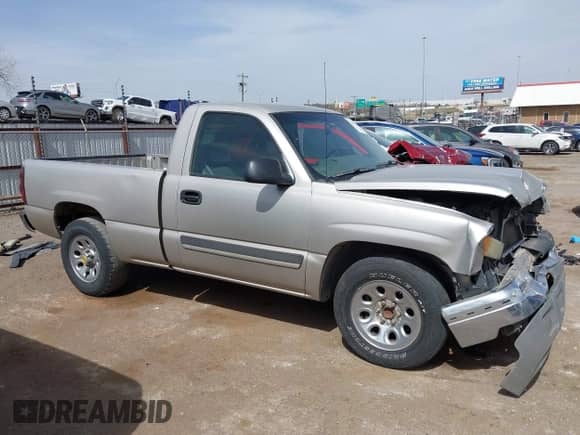 2005 Chevrolet Silverado 1500 Work Truck with VIN 1GCEC14X45Z106318, listed as a IAAI auction lot 41819033 with 153,997 mi miles and . Bid and sale history available at DreamBid. Image 14.