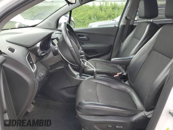 2019 Chevrolet Trax LT with VIN 3GNCJPSBXKL168145, listed as a Copart auction lot 65699535 with 96,795 mi miles and Clean title. Bid and sale history available at DreamBid. Image 7.