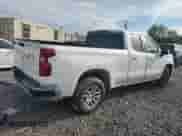 2020 Chevrolet Silverado 1500 LT z VIN 1GCRWCED4LZ159316, wystawiony jako Copart lot #70672545 z przebiegiem Nie podano mil oraz Szkoda całkowita • Salvage title. Historia ofert i sprzedaży dostępna na DreamBid. Obrazek 3.