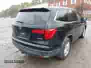 2016 Honda Pilot LX z VIN 5FNYF6H17GB040315, wystawiony jako IAAI lot #43402665 z przebiegiem 167 922 mil mil oraz . Historia ofert i sprzedaży dostępna na DreamBid. Obrazek 4.