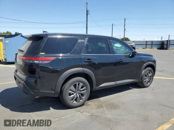 2024 Nissan Pathfinder S with VIN 5N1DR3AC5RC274495, listed as a Copart auction lot 69283665 with 30,395 mi miles and Clean title. Bid and sale history available at DreamBid. Image 3.