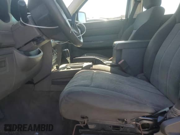 2008 Dodge Nitro SXT with VIN 1D8GU28K48W247908, listed as a Copart auction lot 81224465 with 291,623 mi miles and Salvage title. Bid and sale history available at DreamBid. Image 7.