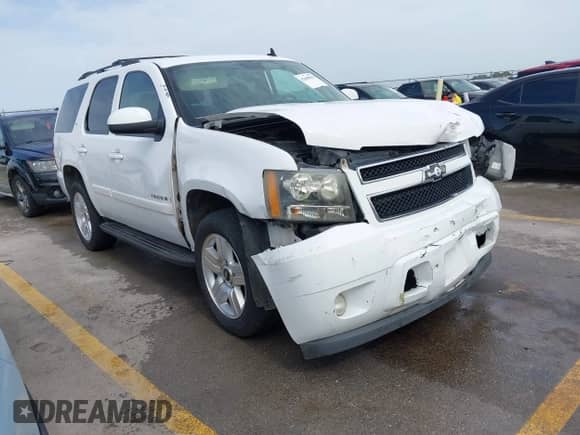 2008 Chevrolet Tahoe 1LT с VIN 1GNFC13018R133979, выставлен на аукционе IAAI как лот 42608904 с пробегом 261 711 миль миль и . История ставок и продаж доступна на DreamBid. Изображение 1.