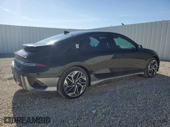 2023 Hyundai Ioniq 6 SEL с VIN KMHM34AA1PA021558, выставлен на аукционе Copart как лот 48663724 с пробегом 7 710 миль миль и . История ставок и продаж доступна на DreamBid. Изображение 3.