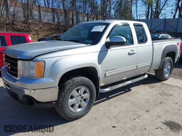 2011 GMC Sierra 1500 SLT with VIN 1GTR2WE35BZ366073, listed as a IAAI auction lot 42067268 with 309,504 mi miles and . Bid and sale history available at DreamBid. Image 2.