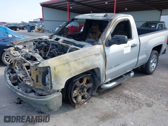 2014 Chevrolet Silverado 1500 Work Truck с VIN 1GCNCPEH9EZ384111, выставлен на аукционе IAAI как лот 42036508 с пробегом Не указан миль и . История ставок и продаж доступна на DreamBid. Изображение 2.