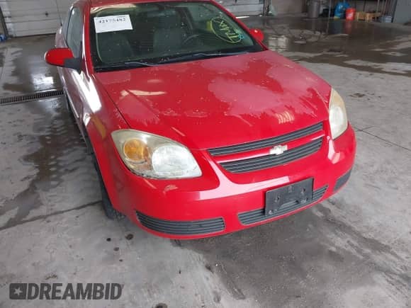 2005 Chevrolet Cobalt LS с VIN 1G1AL12F557673179, выставлен на аукционе IAAI как лот 42175482 с пробегом 204 748 миль миль и . История ставок и продаж доступна на DreamBid. Изображение 6.