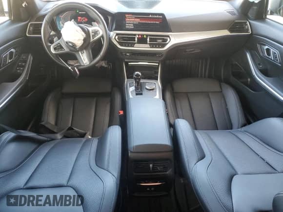 2022 BMW 3 Series M340i z VIN 3MW5U7J0XN8C39888, wystawiony jako Copart lot #82389045 z przebiegiem 23 292 mil mil oraz Szkoda całkowita • Salvage title. Historia ofert i sprzedaży dostępna na DreamBid. Obrazek 8.