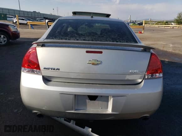 2007 Chevrolet Impala SS z VIN 2G1WD58C479105966, wystawiony jako Copart lot #55648385 z przebiegiem 101 517 mil mil oraz Szkoda całkowita • Salvage title. Historia ofert i sprzedaży dostępna na DreamBid. Obrazek 6.