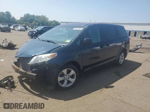 2012 Toyota Sienna with VIN 5TDZK3DC4CS237227, listed as a Copart auction lot 68947005 with 219,993 mi miles and Salvage title. Bid and sale history available at DreamBid. Image 1.