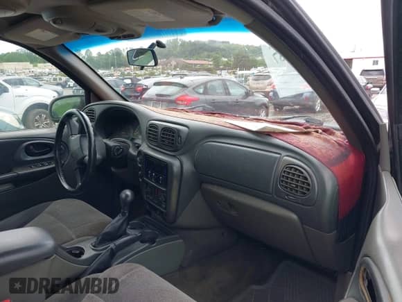 2003 Chevrolet TrailBlazer EXT LT with VIN 1GNET16S436152724, listed as a IAAI auction lot 42504757 with 198,434 mi miles and . Bid and sale history available at DreamBid. Image 5.