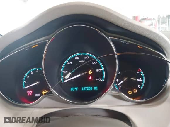 2010 Chevrolet Malibu 1FL z VIN 1G1ZA5E00AF244796, wystawiony jako IAAI lot #43290010 z przebiegiem 127 256 mil mil oraz . Historia ofert i sprzedaży dostępna na DreamBid. Obrazek 7.