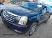 2011 Cadillac Escalade ESV Premium z VIN 1GYS4JEF5BR377335, wystawiony jako IAAI lot #41820043 z przebiegiem 181 619 mil mil oraz . Historia ofert i sprzedaży dostępna na DreamBid. Obrazek 22.