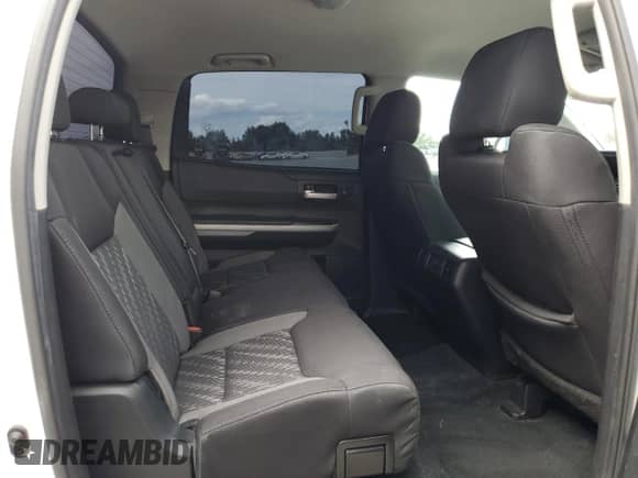 2021 Toyota Tundra SR5 с VIN 5TFDY5F10MX996422, выставлен на аукционе Copart как лот 70688195 с пробегом 58 745 миль миль и Списание • Salvage title. История ставок и продаж доступна на DreamBid. Изображение 10.