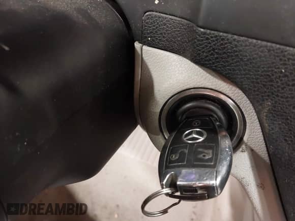 2010 Mercedes-Benz C 300 Sport с VIN WDDGF8BB6AR122164, выставлен на аукционе IAAI как лот 42026446 с пробегом 130 229 миль миль и . История ставок и продаж доступна на DreamBid. Изображение 11.