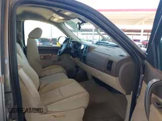 2012 Chevrolet Silverado 1500 LT z VIN 3GCPCSE04CG285750, wystawiony jako IAAI lot #43232195 z przebiegiem 154 033 mil mil oraz . Historia ofert i sprzedaży dostępna na DreamBid. Obrazek 5.