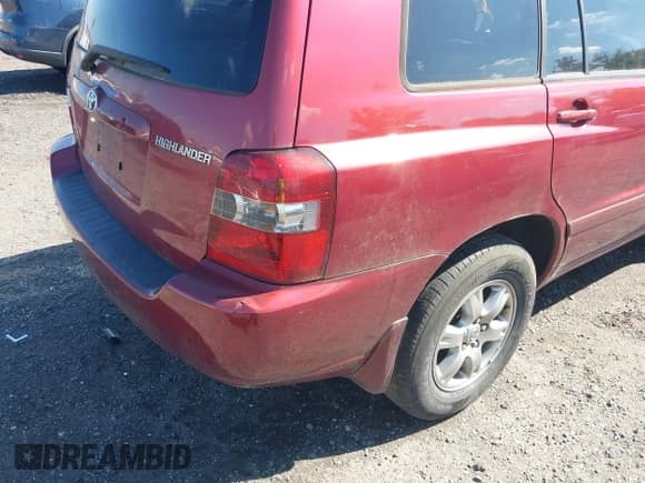 2005 Toyota Highlander с VIN JTEEP21A550133523, выставлен на аукционе IAAI как лот 43239369 с пробегом 262 054 миль миль и . История ставок и продаж доступна на DreamBid. Изображение 6.