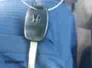 2009 Honda Pilot Touring with VIN 5FNYF488X9B023366, listed as a IAAI auction lot 43068300 with 210,590 mi miles and . Bid and sale history available at DreamBid. Image 11.